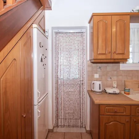 Theoxenia - First Floor Apartment *